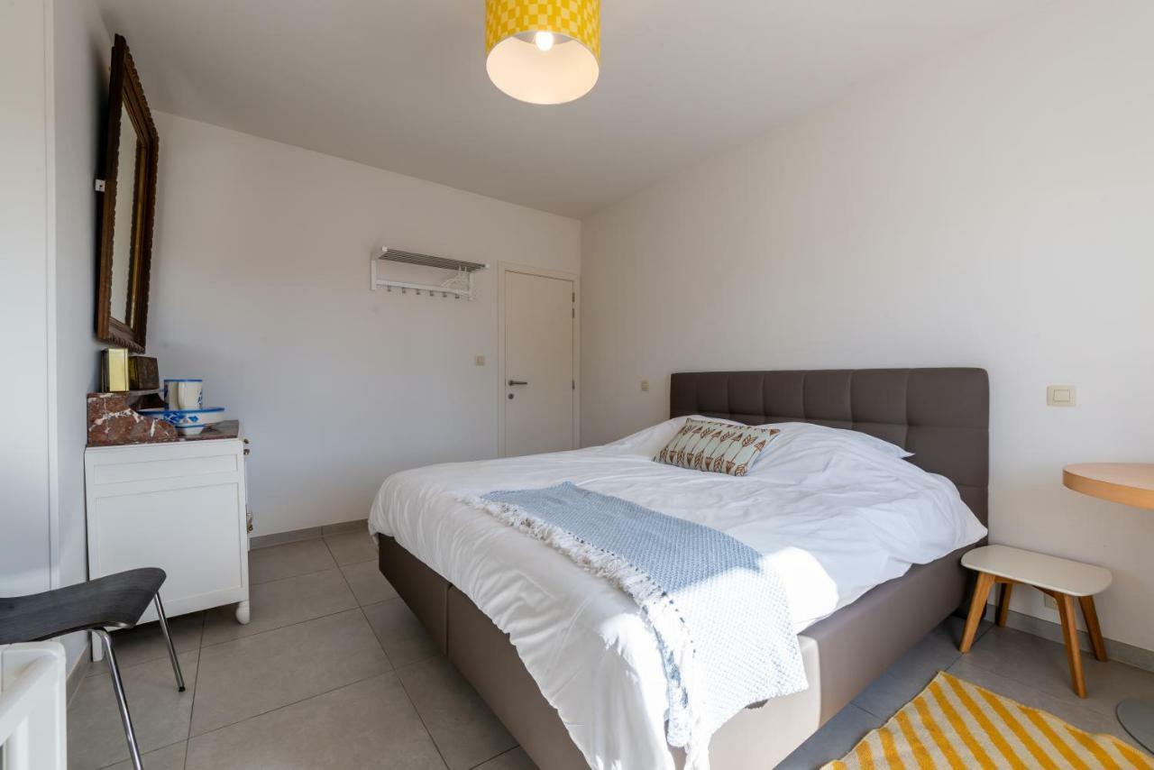 Modern Apartment With Free Parking Ostend Exterior photo